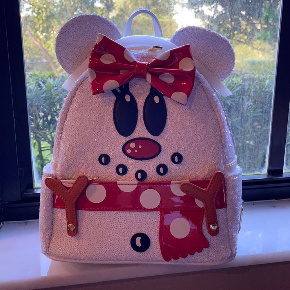 NWT Disney Loungefly Snowman Mini backpack